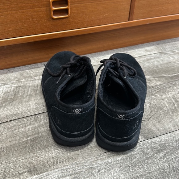 Ugg size 11 - Picture 2 of 5